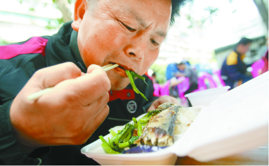 祥光堂|一次等于8斤小米，消化科医生提醒：胃不好不妨多吃，修复胃粘膜，远离老胃病