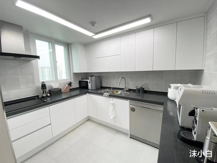 30岁大龄成婚夫妻：新房装修坚决不扩建阳台，设计师都要赞一下！