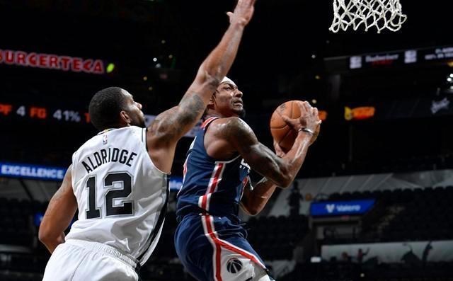 馬刺隊|30分逆轉！狂轟47+17，3頭怪暴擊豪門！威少成鐵匠，比爾空砍31+7