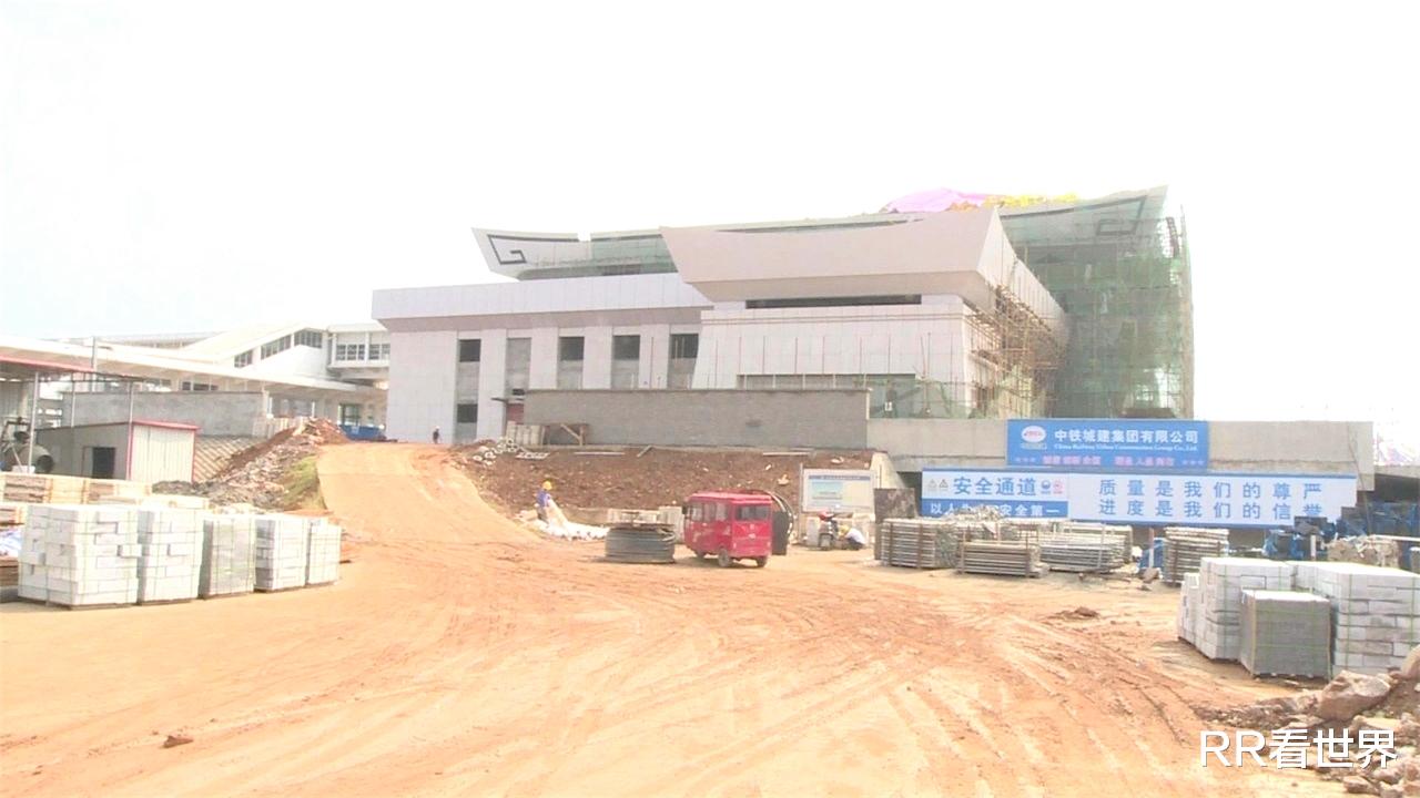 RR看世界 湖北這個縣城走運(yùn)了，被選中修建高鐵火車中心站，是你的家鄉(xiāng)嗎？