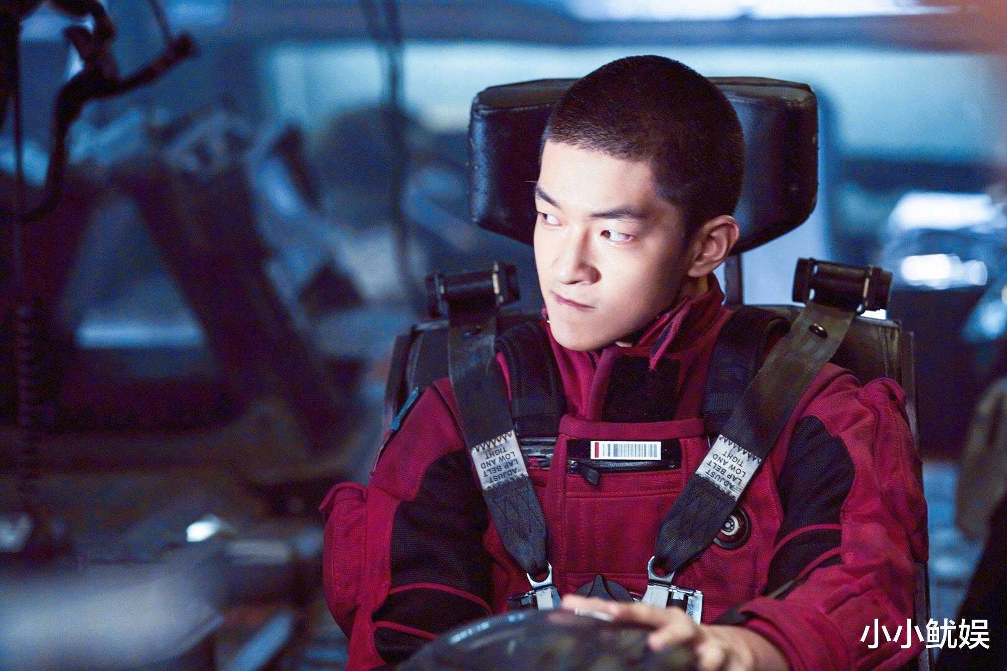 吴京|被吴京一手捧红的“白眼狼”，竟反咬恩人，如今报应终于来了