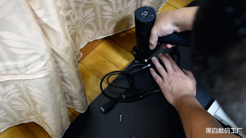 居家办公新玩法，升降自如随意摆头-JOY WORKER桌面套装组合