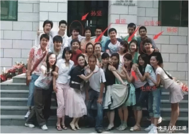 童瑶|18年前，童瑶被张默暴打，沉寂多年后，她的报复手段太解恨