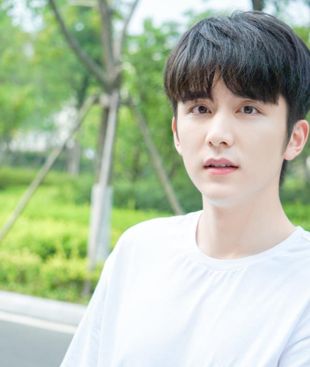 朋友请听好|千玺退出《朋友请听好》去了这档节目，看到节目类型，明白为何了