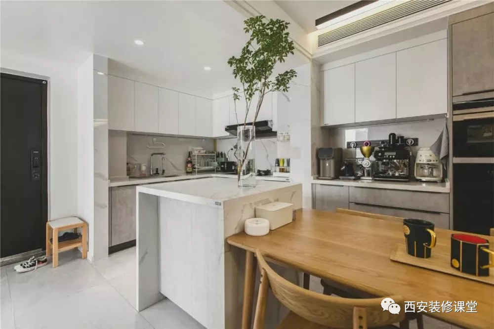 120㎡三室婚房，拆墙满足空间的开放