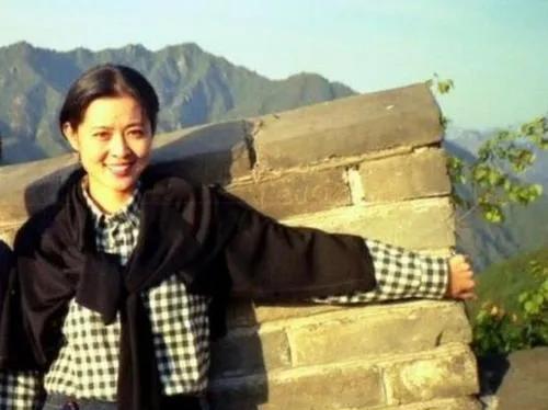 |62岁春晚女神倪萍，就这样改写了自己的结局，苦尽甘来，终无遗憾