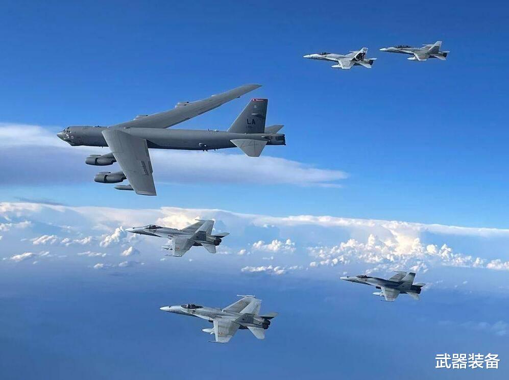 b-52轰炸机|你知道美军的B-52“同温层堡垒”轰炸机有多少种型号吗？