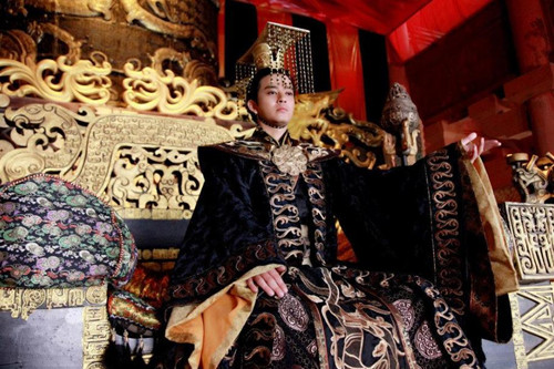 周武帝|一万尊佛像检查时少一尊，工匠假扮充数，结果被永久封印成真佛像