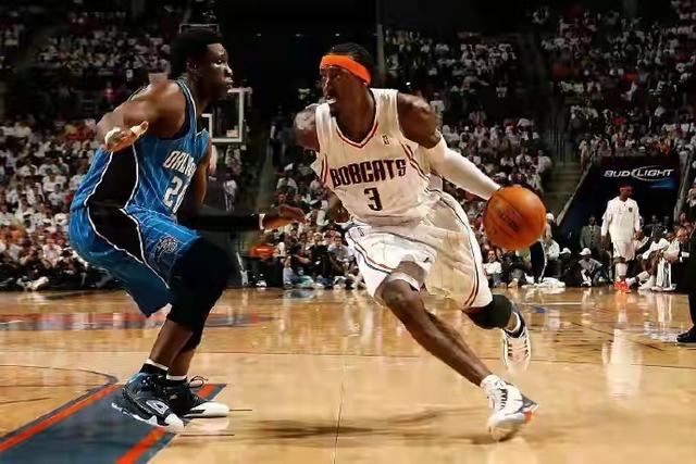 澎湃的澎湖湾|2001年选秀重排:首轮末位秀逆袭成状元,加嫂榜眼,次轮秀成探花