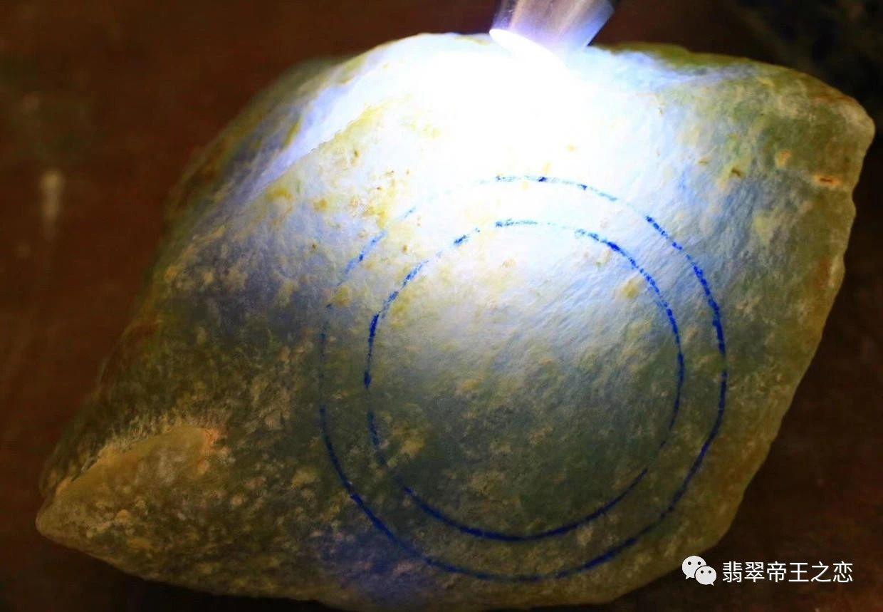 橄榄核|2021年就买不到翡翠原石了?抓紧看看。