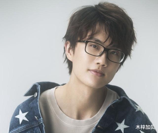 许嵩|新歌发布，“睡粉”实锤，曾经的音乐巨头，许嵩到底干了什么？