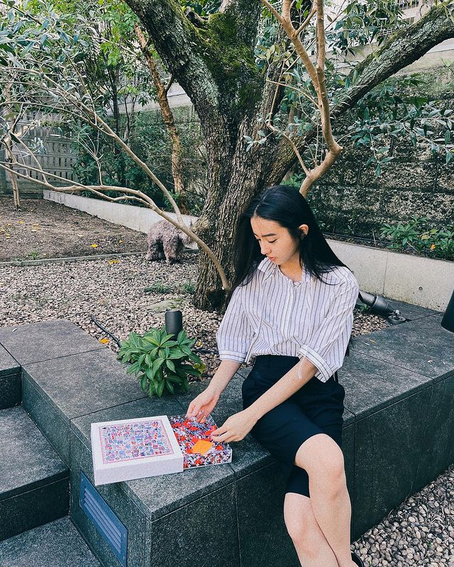 全球时尚风行 木村拓哉妻子女儿在豪宅中比身材！女儿秀大长腿，工藤静香也不输