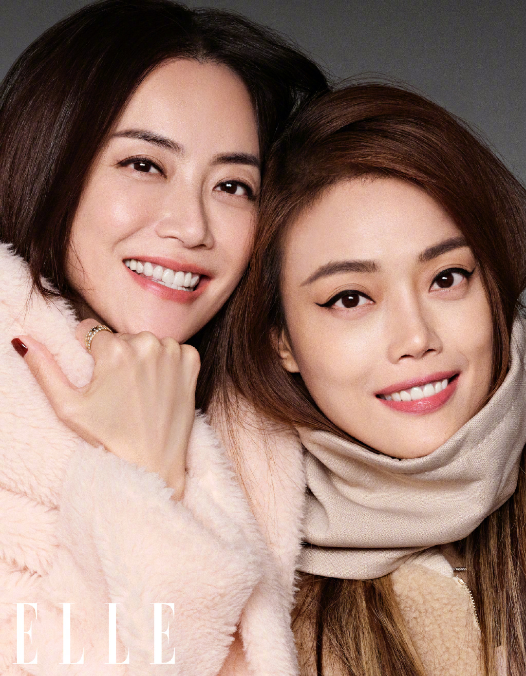 容祖儿|容祖儿Twins霍汶希拍大片，优雅自信从容，大湾区四姐妹友谊尽显