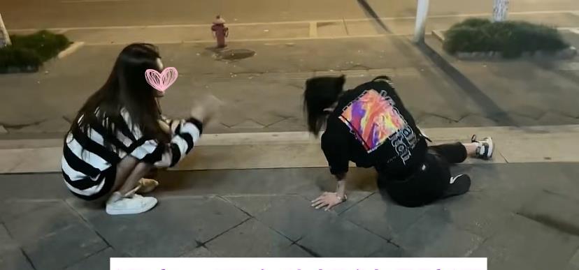 重婚 变身为牛！浙江两女子酒后头顶头，网友发笑，“这是喝假酒了？”