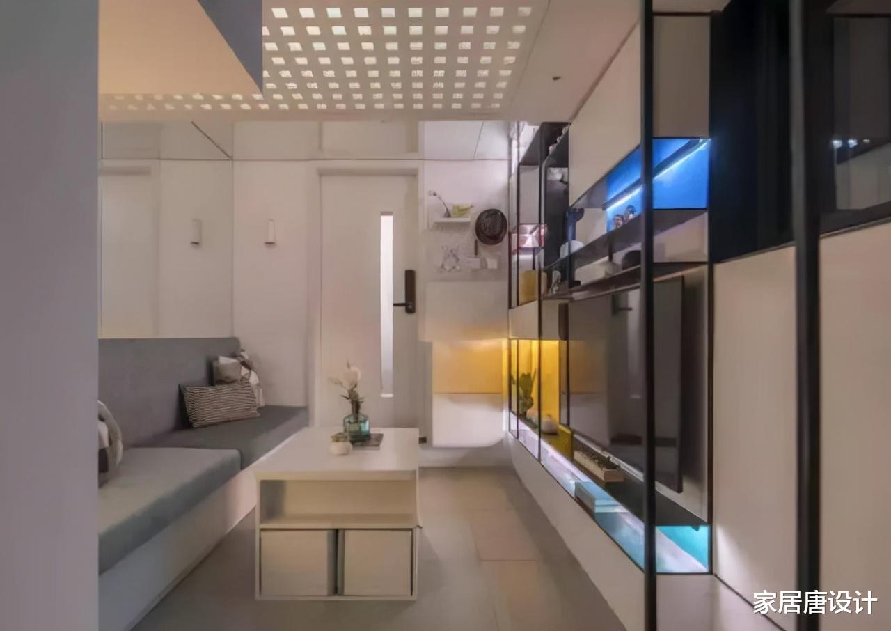 四口之家住在11平的空间,走路都能碰到人,这种房该怎么居住?