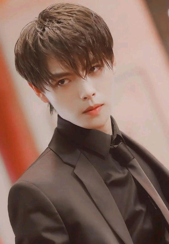 肖宇梁|蔡徐坤没被邀请，《天涯客》定档，鹿晗点击率低，肖宇梁男主剧