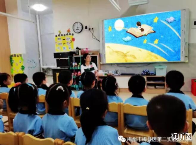 投影机|行业终于又现上千台激光短焦投影“大单”，这一次是“谁”在出彩？