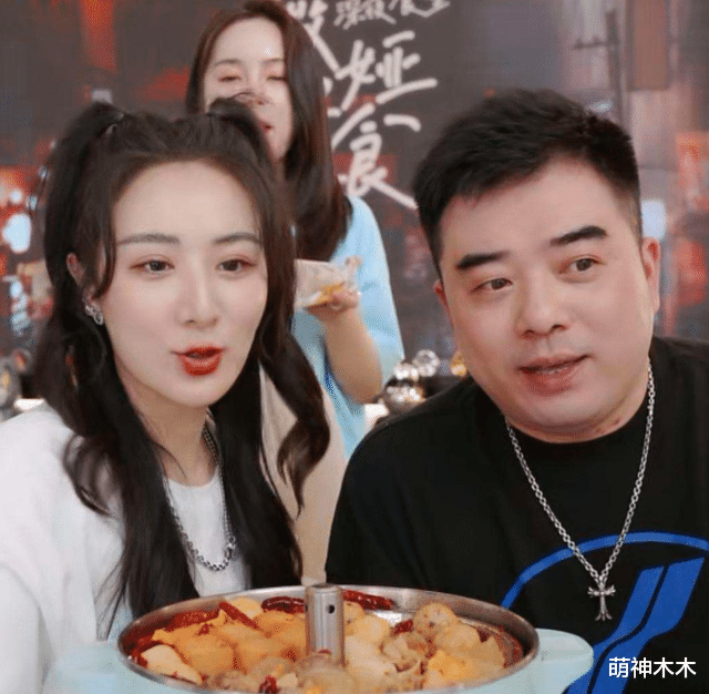 薇娅|薇娅被全网封号，李佳琦直播间人气大涨，网友刷屏让他挺住