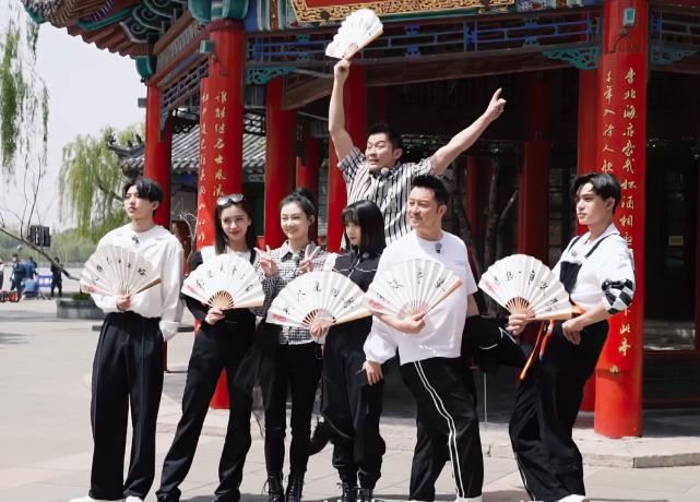 宋雨琦|把苗苗抛向空中后，宋雨琦第一个松手，随后一个举动看出真实人品