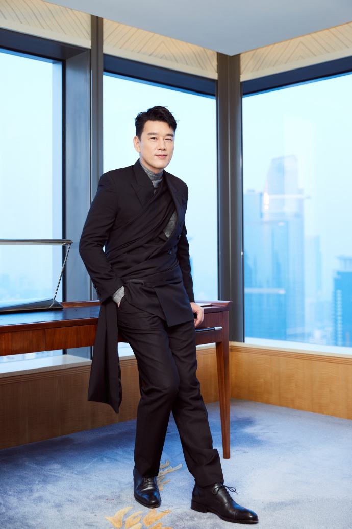 靳东|穿西装好看的中年男星，只服这10位，大叔们帅起来真没小鲜肉啥事