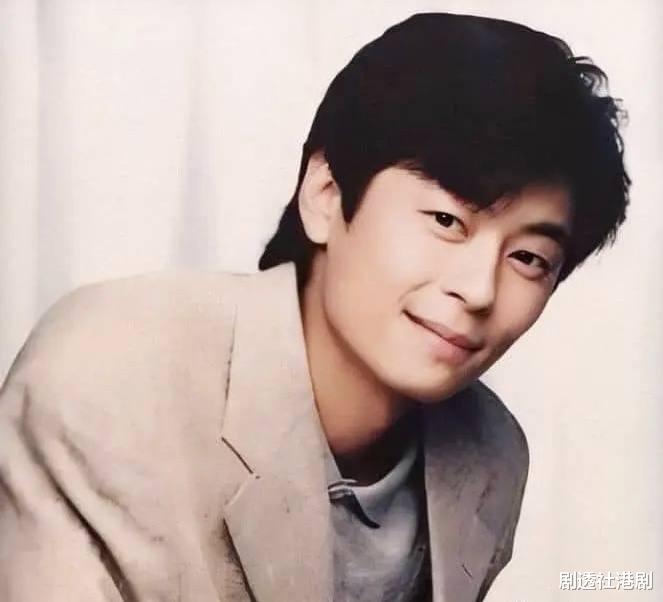 王杰|59岁王杰近照曝光,胡须斑白沧桑不已,男人味星味全无