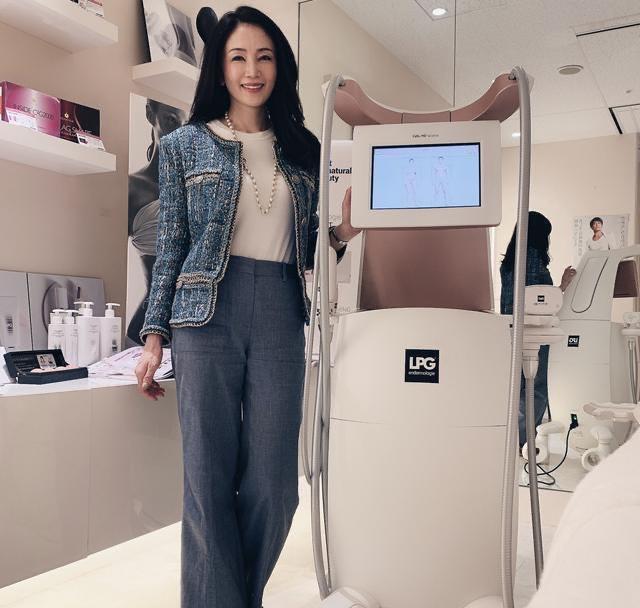 日本隊(duì)|日本53歲阿姨獲選美冠軍，被小24歲男友倒追，這身材太完美了