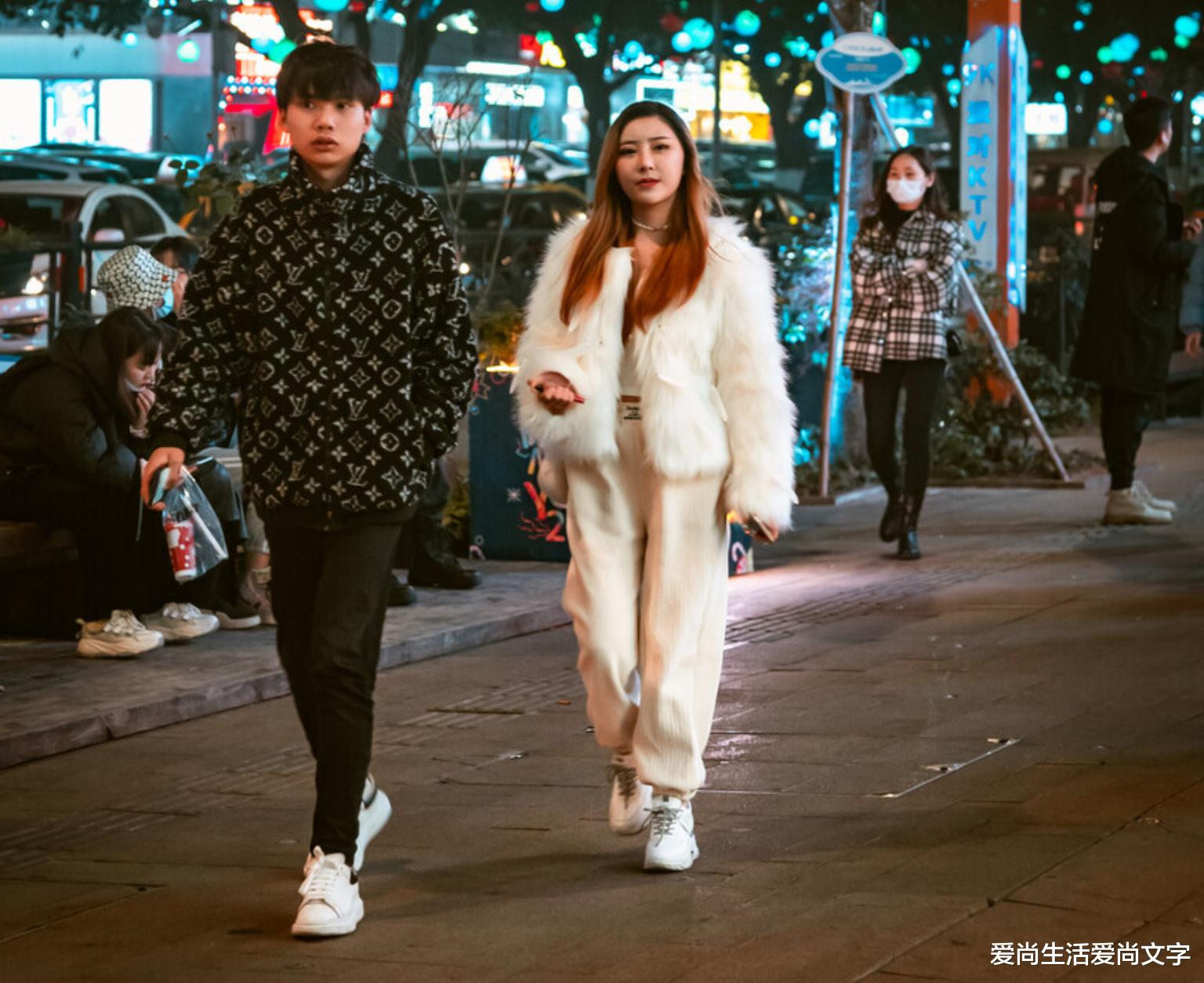 爱尚生活爱尚文字 前妻不能怀孕，所以就离婚了，得知她再婚，我开车千里去参加婚礼