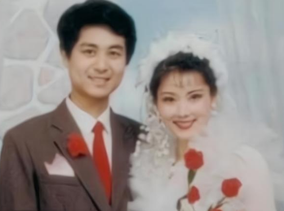 何赛飞|因长得太美无人敢追，父亲因她至今未娶，她的魅力究竟有多大？