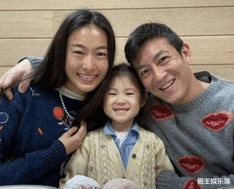 秦舒培|一“脱”成名的秦舒培,二婚后拿下陈冠希,是个狠角儿!