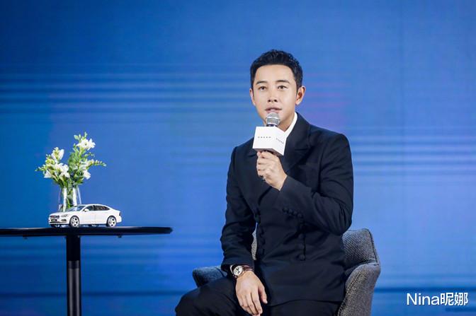 辣椒 罗晋造型大突破！罕见大光头连换三套造型，换发型颜值回春认不出