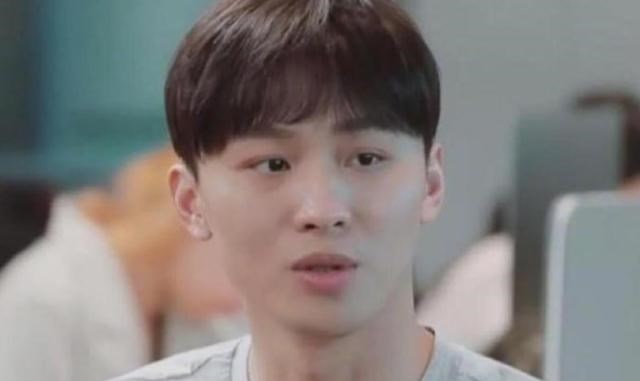 月月读唐诗|张恒因帮郑爽逃税，被处罚金3772万元，名下已无财产可执行