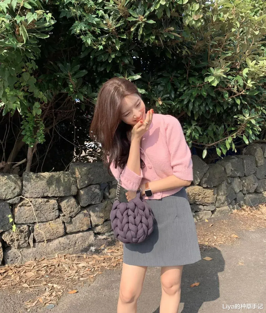 Liya的种草手记 1件针织衫 = 10套穿搭！太高级了
