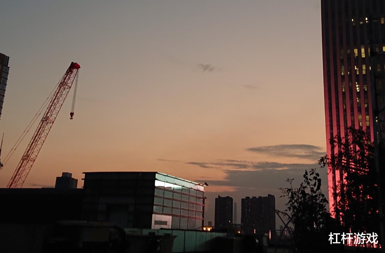 厨房|拆解经济三季报：房地产还好吗？这些数据很微妙！