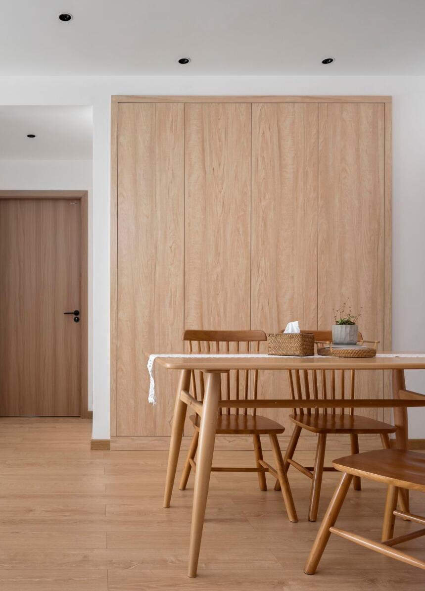 入住过才知道,衣帽间不一定要设计在主卧,放在外面反而更实用