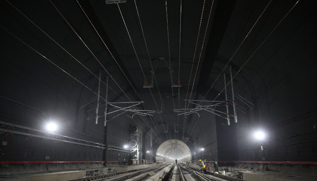 家中大小宝|全隧贯通!湖北省新建一条“关键”隧道,是郑万高铁重要组成部分