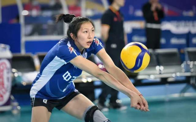 女排|中国女排涌现3位主攻新星！张常宁多一个对角，栗垚找到好帮手