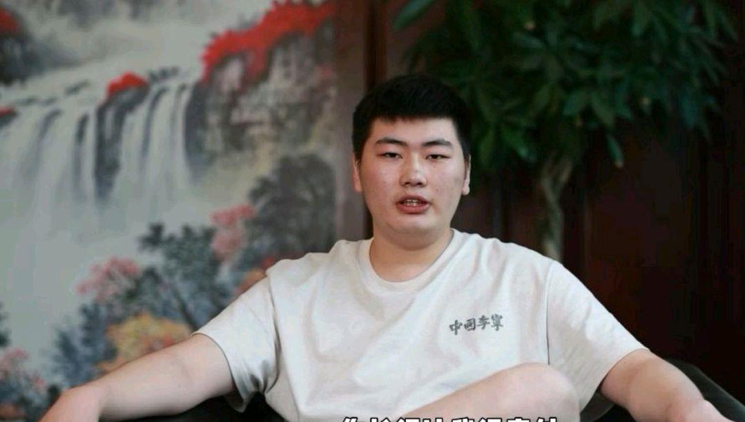 阿娇|陈亚男求大衣哥出面解释，称：实在不行将自己解决，后果无法预料