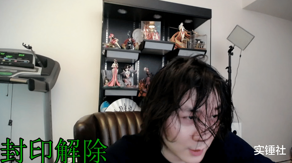 张大仙 “张大仙和药水哥打擂台? ”官宣参战疯狂训练,减肥成功颜值巅峰