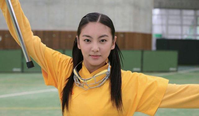 明星|别再丑化“单眼皮”了！5位女明星告诉你，不割双眼皮一样美丽