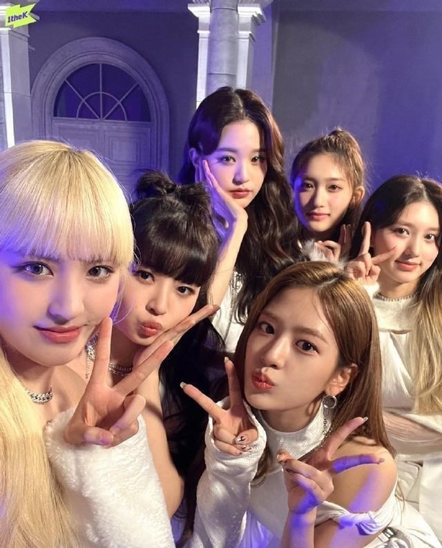 ive|IVE打歌服遭抵制，让未成年成员内衣外穿，韩流网友表示难以接受