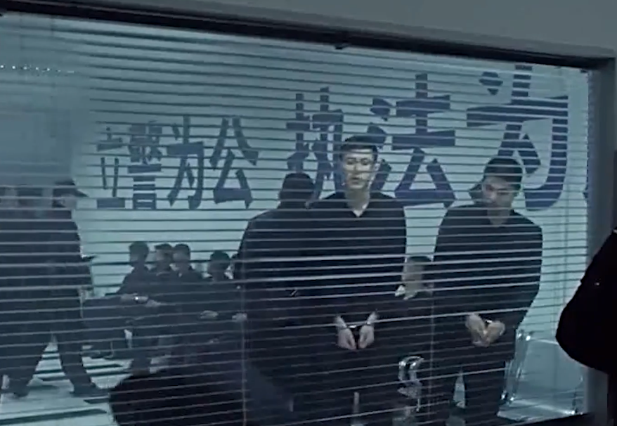 有度观察 湖南悍匪张君，流窜8省犯案十余起，伤害近50人，身边情妇众多