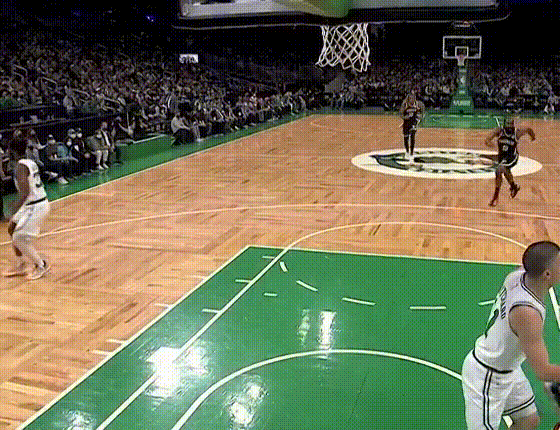 詹姆斯·哈登|这小胖子摊牌了！灵性空切！哈登祭出战斧劈扣：哥曾经也是个扣将