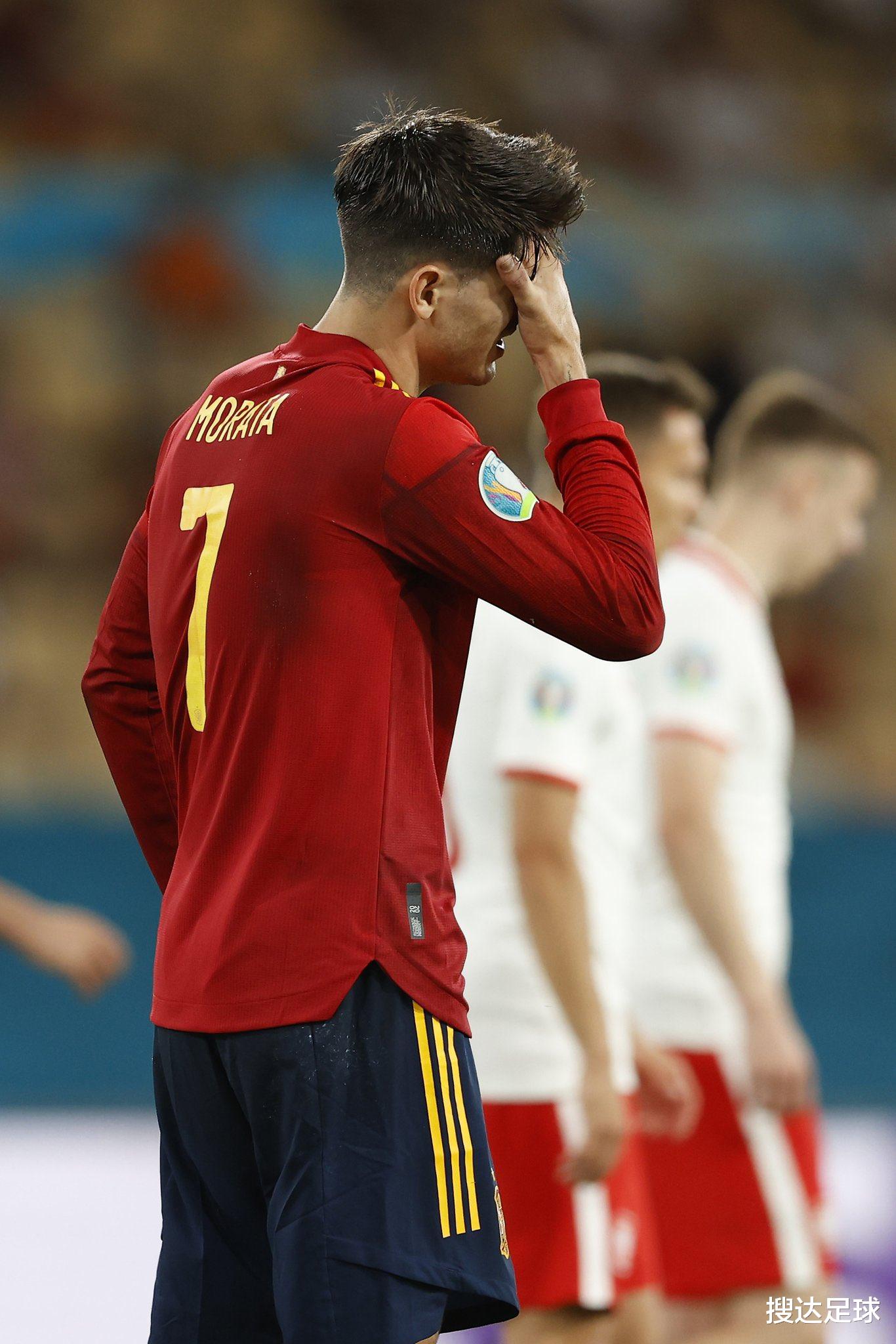 欧洲杯|欧洲杯一夜2大冷门！鱼腩+昔日黑马集体狂欢，最差种子队濒临出局