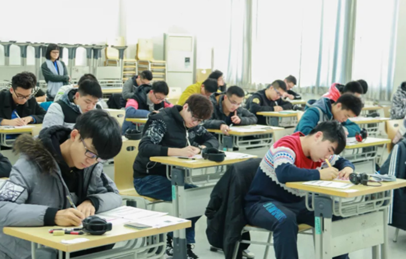 穿衣搭配|大学四六级没过，会影响未来的就业吗？大公司的招聘“潜规则”