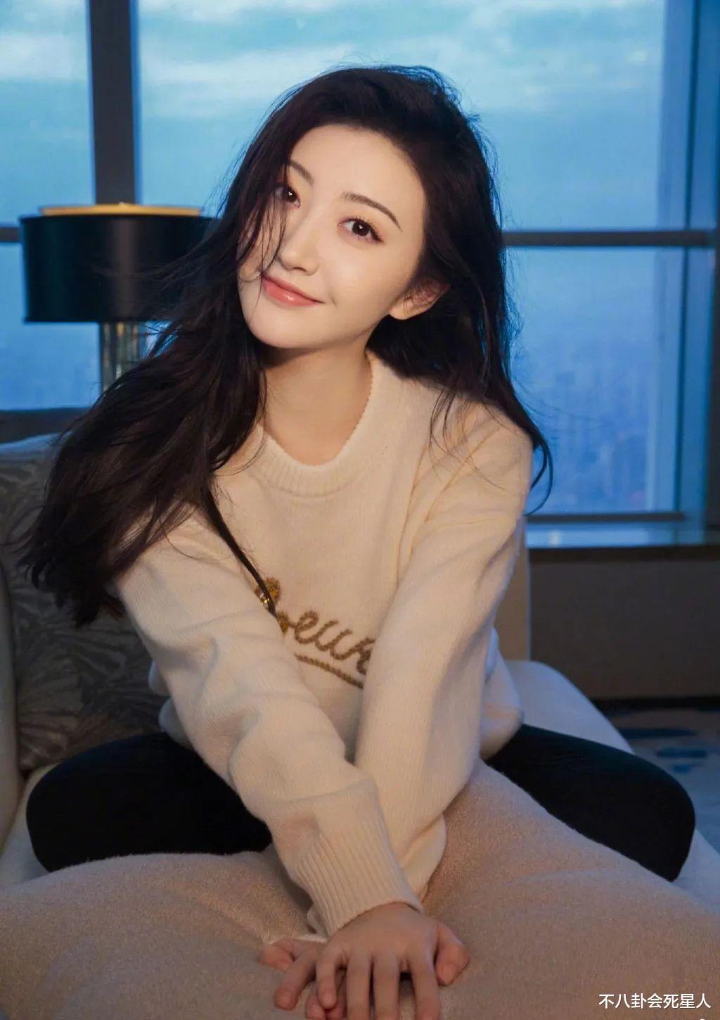 刘亦菲|刘亦菲景甜5次同框却只赢了一次,她的2个艳压法宝在景甜这失效了