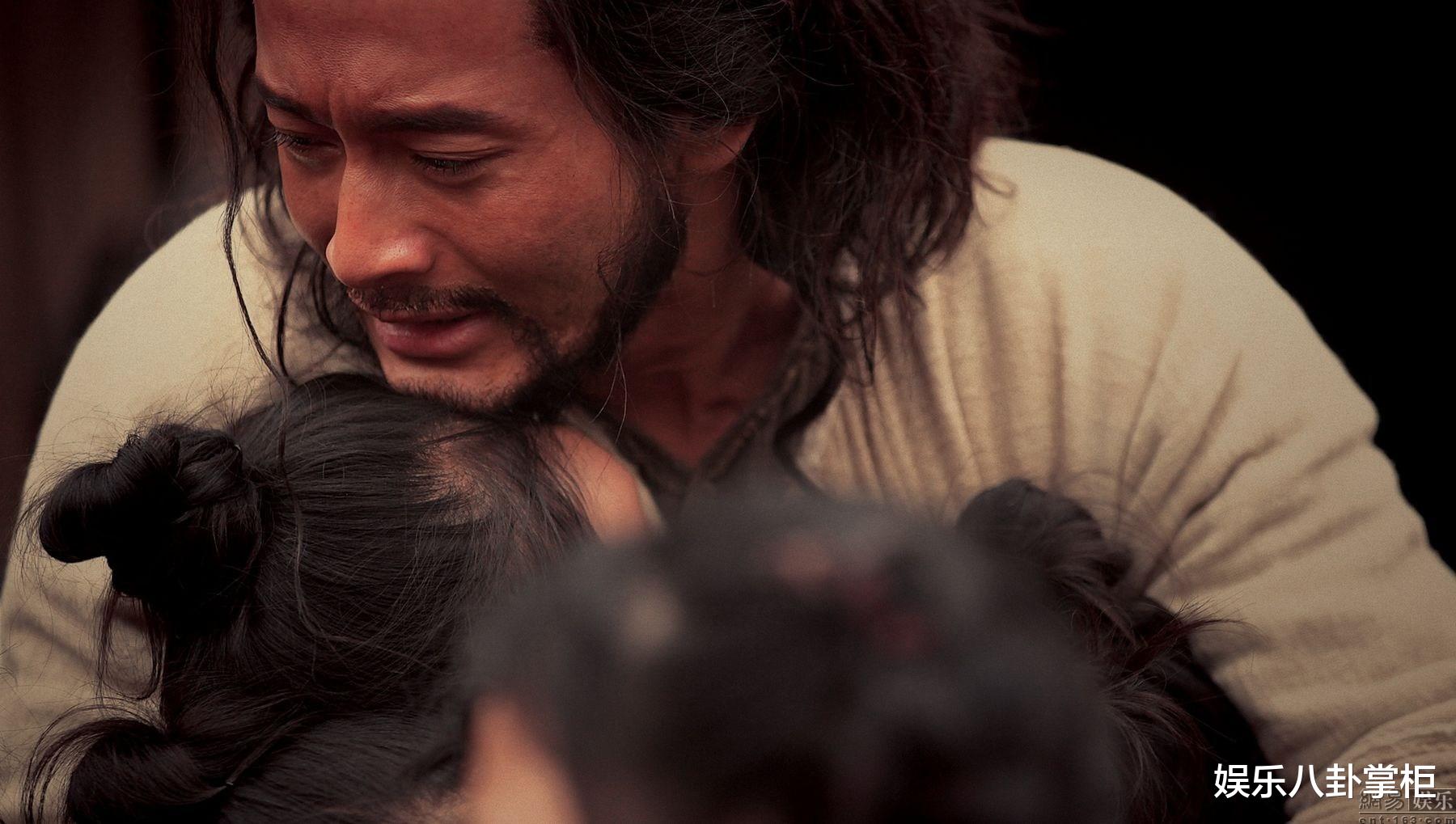 尔康|结婚6年，44岁的黄晓明活成了一头骡子