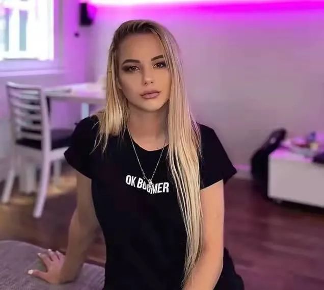 女主播|国外21岁游戏女主播被侮辱造谣霸凌致死，颜值高、身材好是原罪？