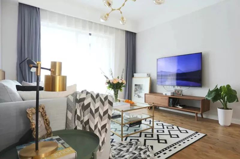 |晒晒夫妻的北欧风小2居,环境清新高雅,布局巧妙实用,设计真棒!