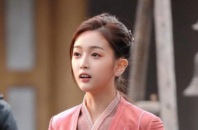 甄嬛|明星八卦:古力娜扎,范丞丞,张柏芝,胡歌,杨幂,吴宣仪,杨紫