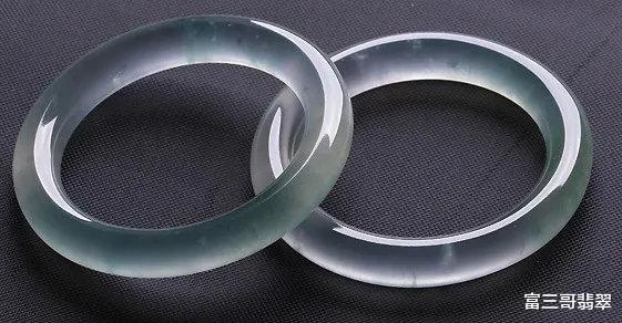 翡翠|玩翡翠的大都\好色\，那为什么无色翡翠近年来这么受欢迎？